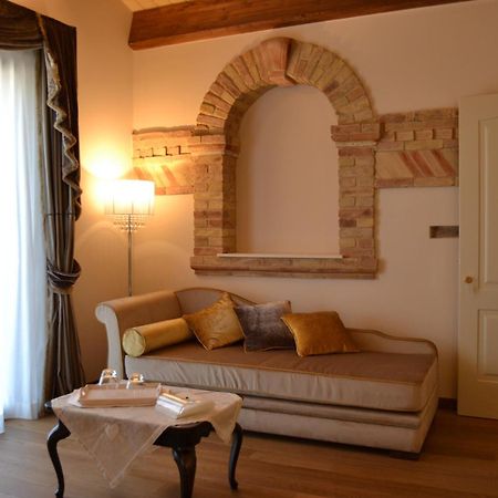 Agriturismo De Luca Mozzagrogna Екстер'єр фото
