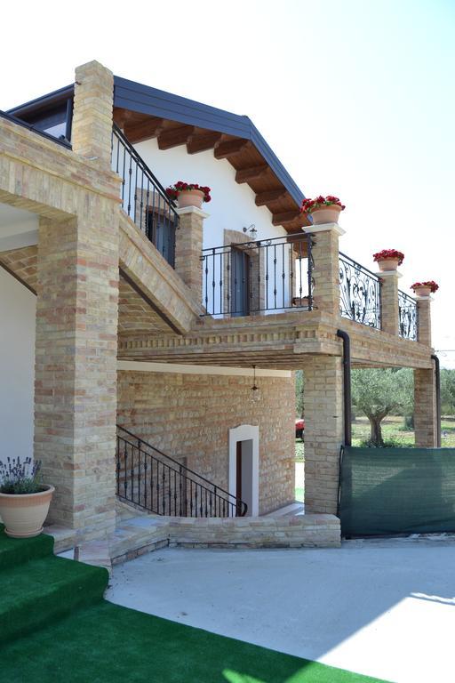 Agriturismo De Luca Mozzagrogna Екстер'єр фото